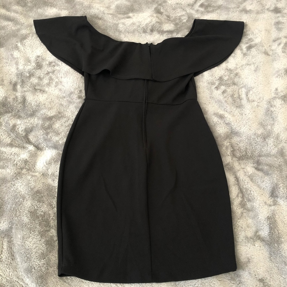 Charlotte Russe Off Shoulder Black Dress Size M - Picture 4 of 9